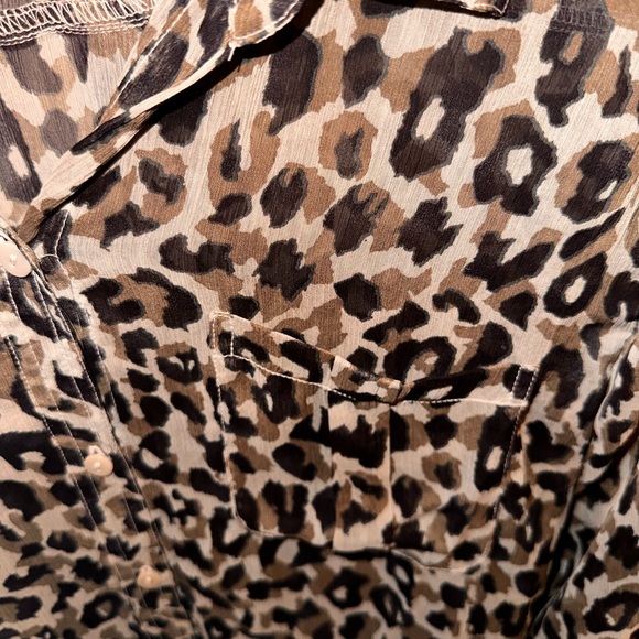 Chiffon button up - Picture 4 of 5